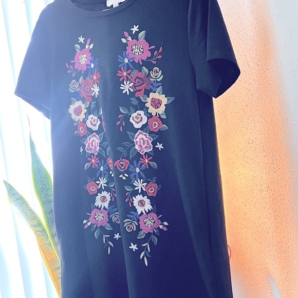 Umgee White Short Sleeve Tee Casual Top floral - Picture 3 of 6